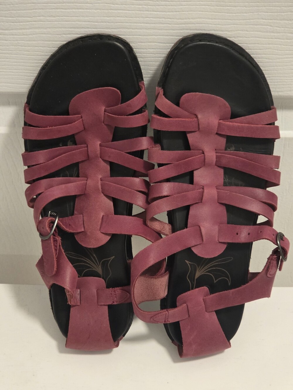 Keen Alman Gladiator Red Leather Sandals - Size 9 Like New